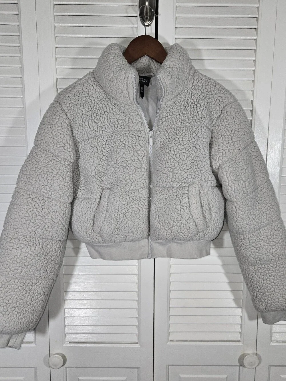 Planet Heart Gray Cropped Full Zip Juniors Sherpa Puffer Jacket Sz M